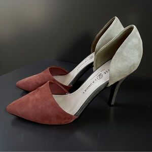 NWOT Chinese Laundry Faux Suede Heels